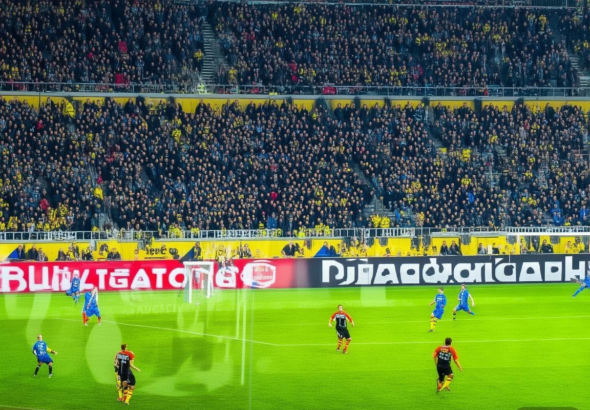 门兴0:0拜仁：德甲巅峰对决的战略对决(图2)